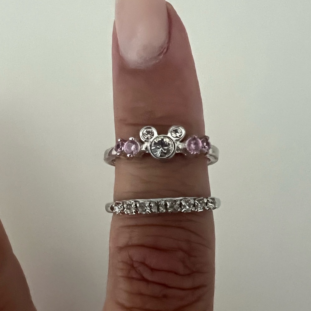 Minnie Mouse ring